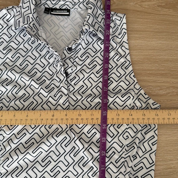 J.Lindberg Women’s Medium Dena Print Sleeveless Golf Top Black White Print - Picture 5 of 5